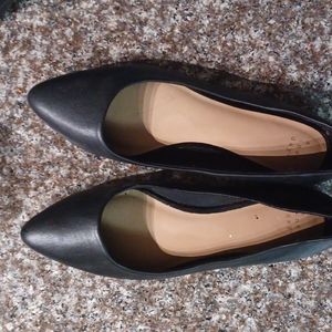 Black pointed toe flats size 11